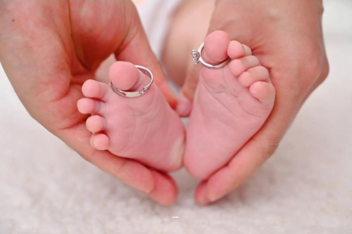 安康孕妇肚子隐隐作痛